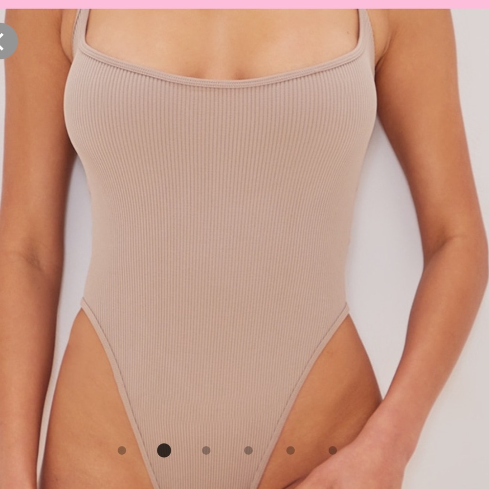 NWT Pretty Little Things Stone Contour Rib Halter Bodysuit Size Small - Picture 6 of 6